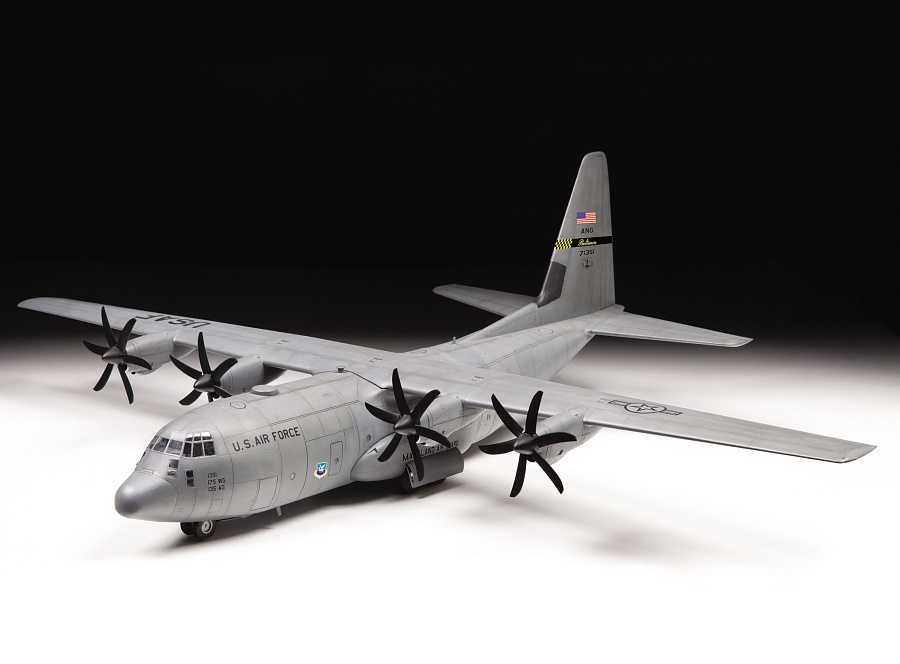 Hercules C-130J (Zvezda 1:72)