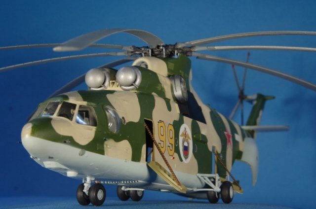 Vrtulník MIL MI-26 (Zvezda 1:72) 