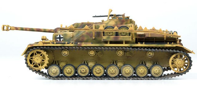 Sd.Kfz.167 StuG IV Very Early (Academy 1:35) 