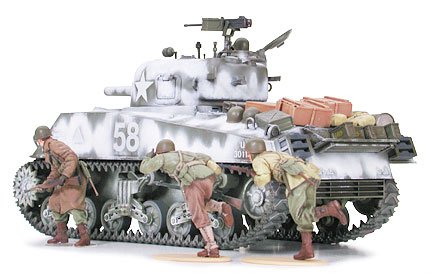 M4A3 Sherman 105mm Howitzer (Tamiya 1:35)
