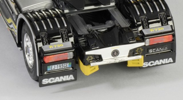 SCANIA R V8 TOPLINE " IMPERIAL" (Italeri 1:24)