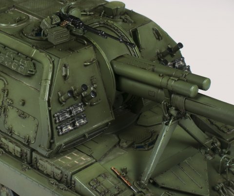 MSTA-S is a Soviet-Russian self-propelled 152mm artillery gun (Zvezda 1:35) 