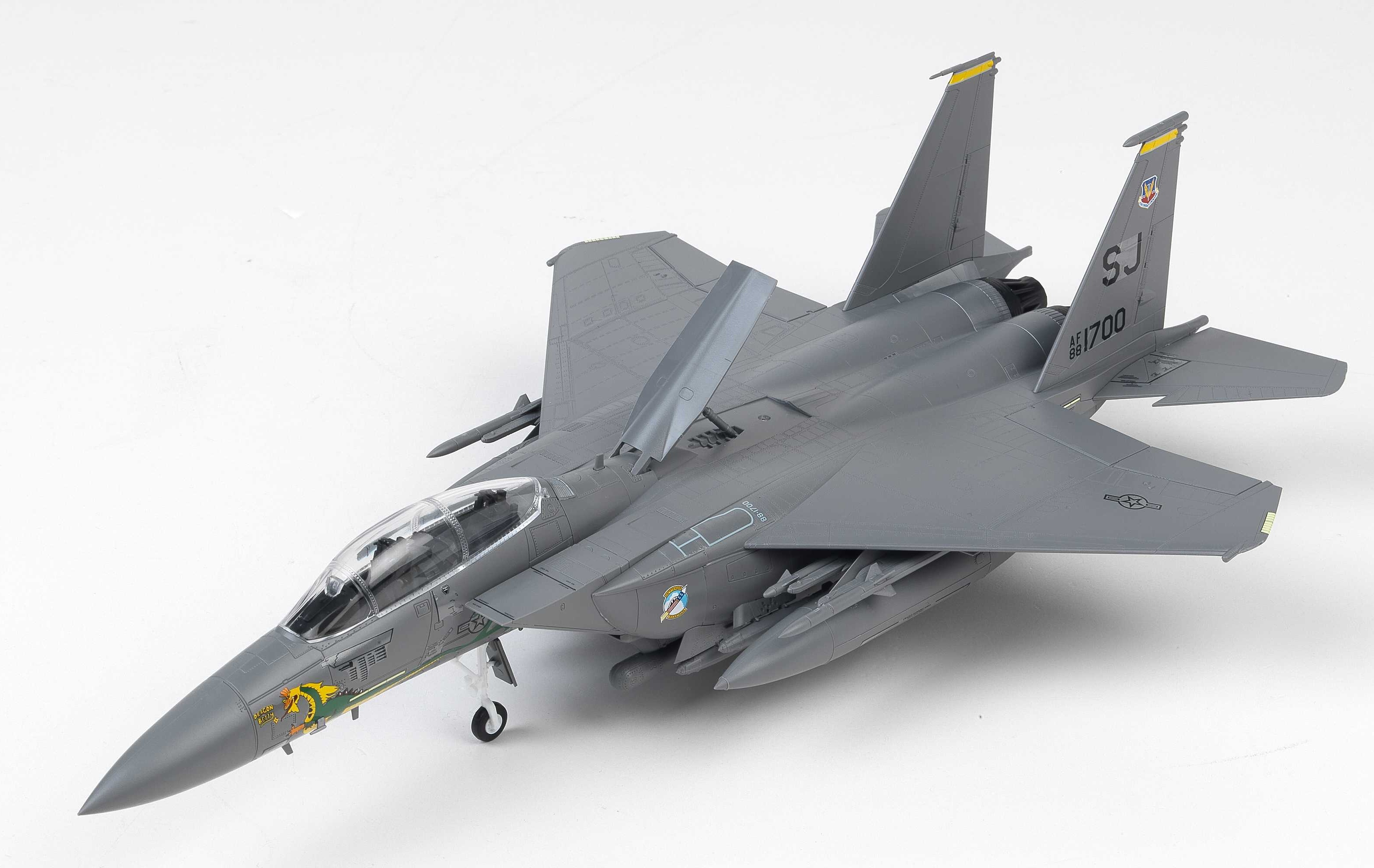 F-15E 333rd Fighter Squadron (Academy 1:72) 