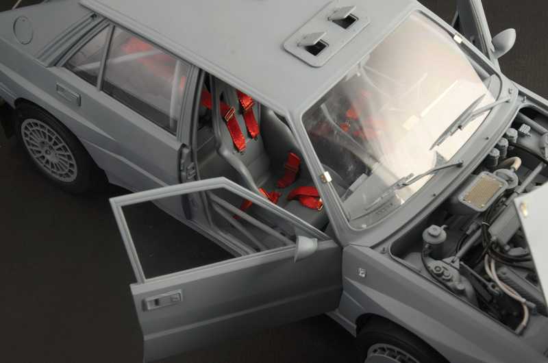 Lancia Delta HF Integrale (Italeri 1:12) 