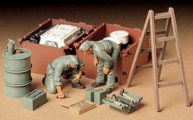 German Tank Engine Crew (Tamiya 1:35)