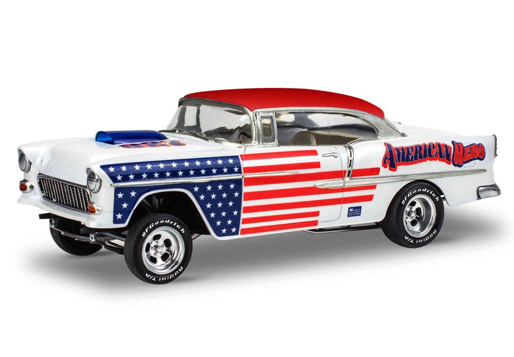 Auto ’55 Chevy Bel Air “Street Machine” (MONOGRAM 1:24)