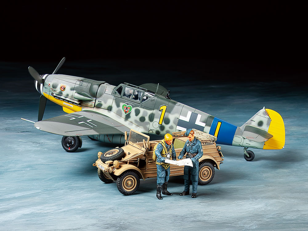 Bf109 G-6 & Kubelwagen 82 (Tamiya 1:48)