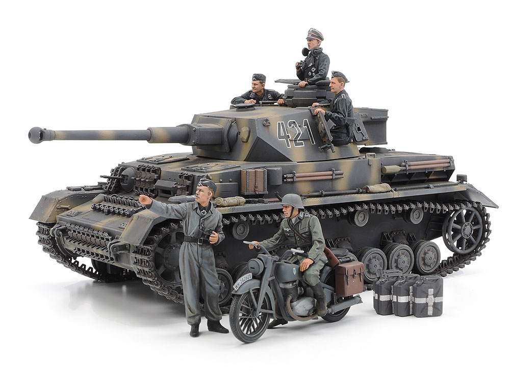 Panzerkampfwagen Pz.IV. Ausf.G & Motorcycle Set (Tamiya 1:35)