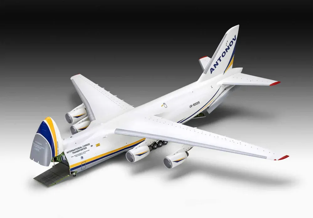 Antonov An-124 Ruslan (Revell 1:144)