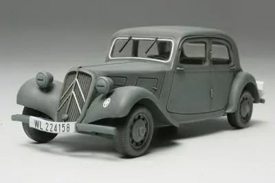 Citroen 11CV (Tamiya 1:48)