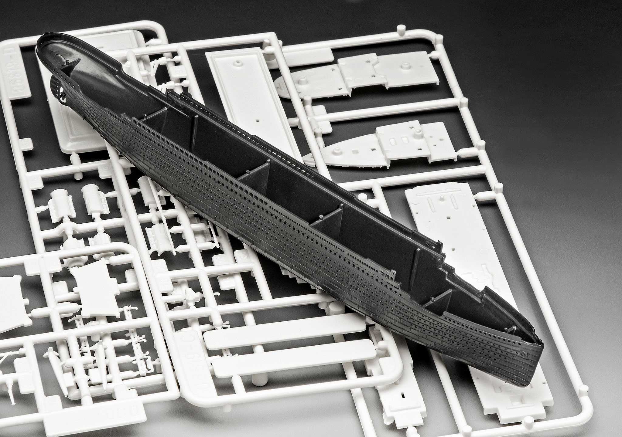 05804 - R.M.S. Titanic (Revell 1:1200) 