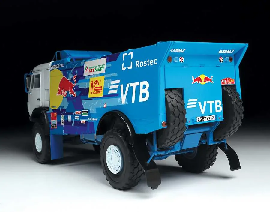 Kamaz rallye truck (Zvezda 1:35)