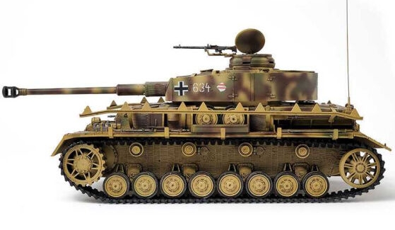 Panzer IV Ausf.H Ver.Late (Academy 1:35)
