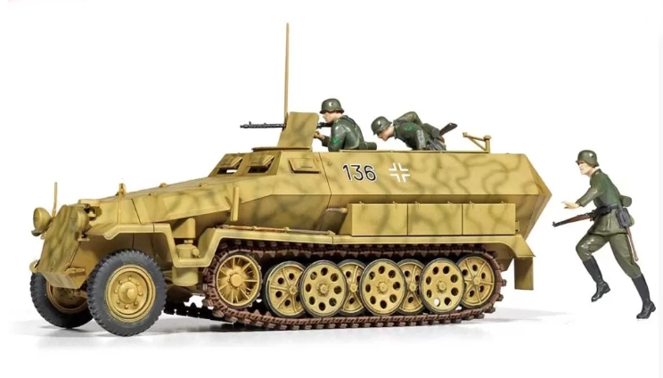 Sd.Kfz.251 Ausf.C (Academy 1:35)