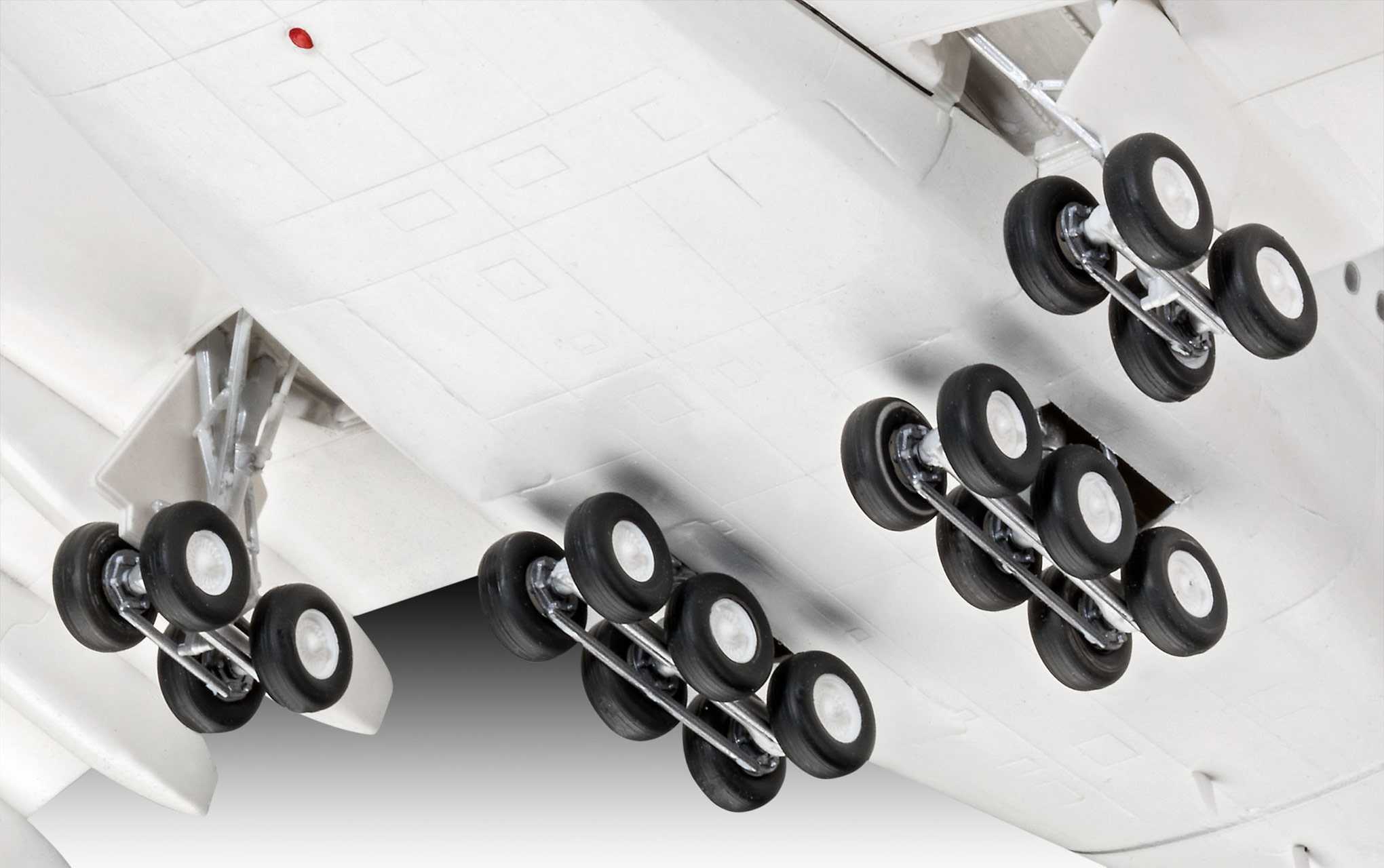 Airbus A380-800 Lufthansa New Livery (Revell 1:144)