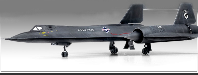 SR-71 BLACKBIRD (Academy 1:72)