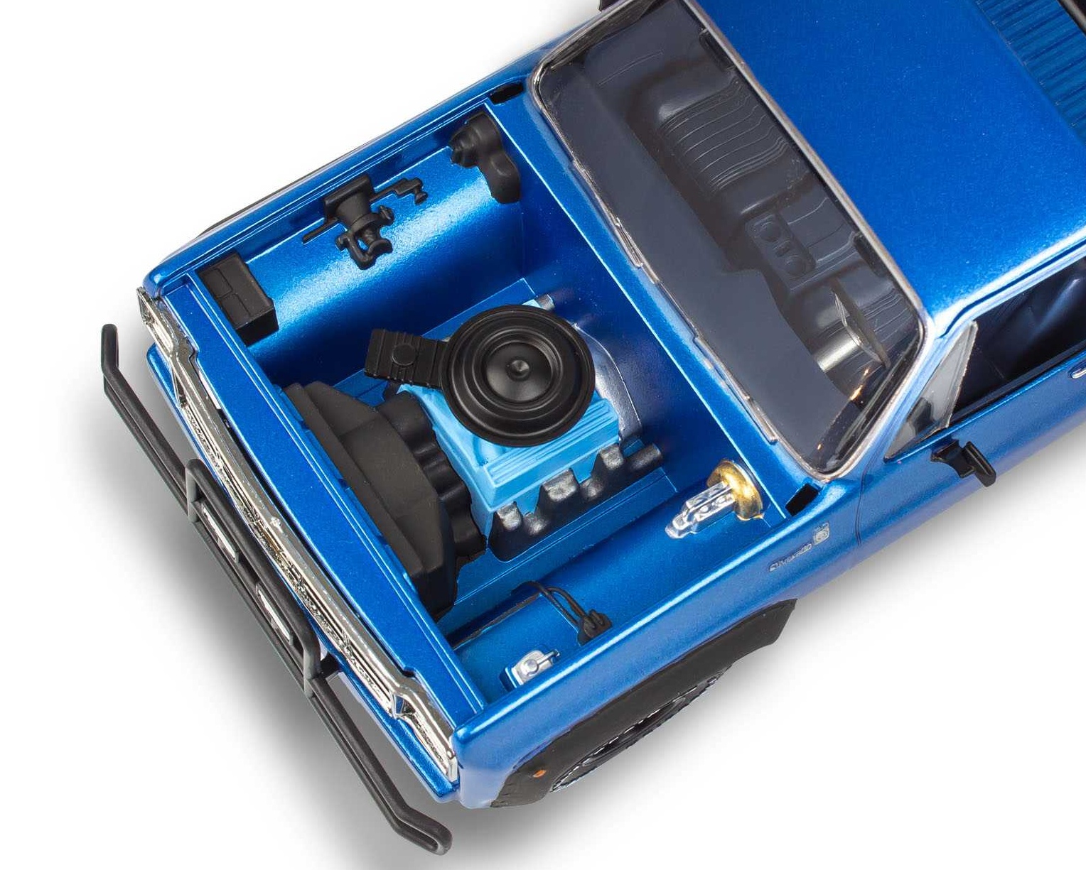 78 Chevy 4x4 Pickup with Go-kart (1:25)