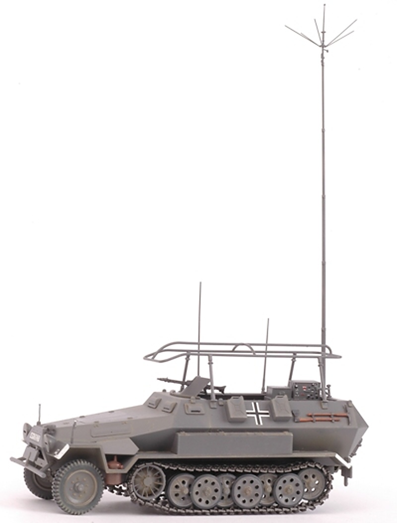 Sd.Kfz.251/3 Ausf.B Radio Car (1:35)