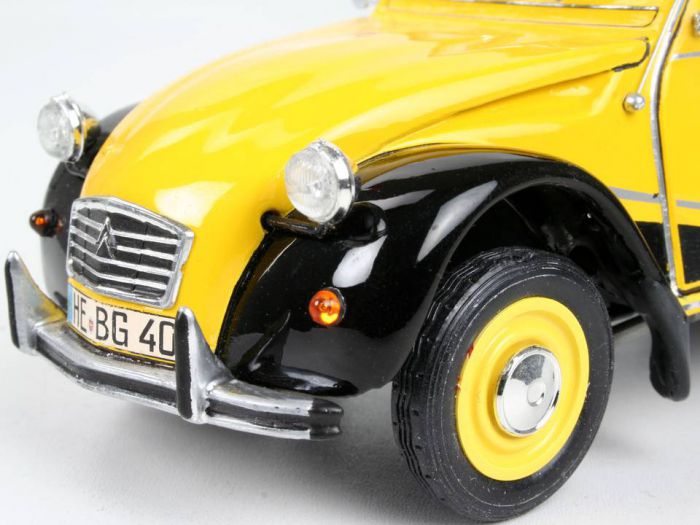 07095 - Citroën 2CV (Revell 1:24)