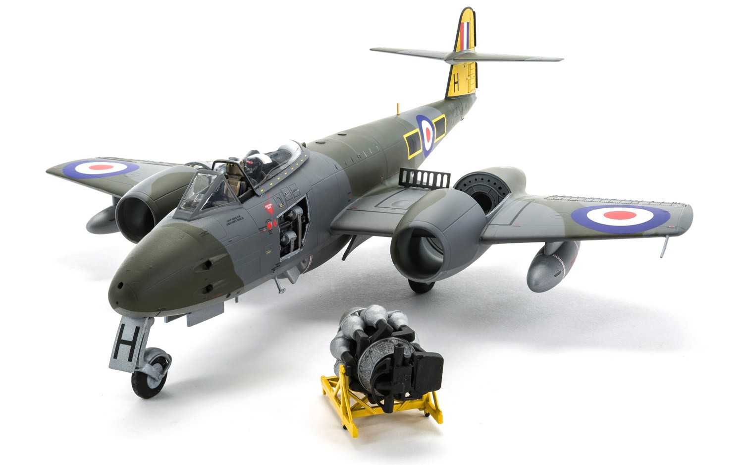 GLOSTER METEOR F.8 (Airfix 1:48) 