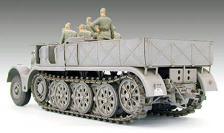 FAMO German 18t Half Track (Tamiya 1:35)