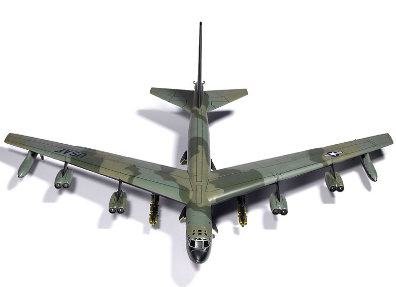 B-52D Stratofortress (Academy 1:144)