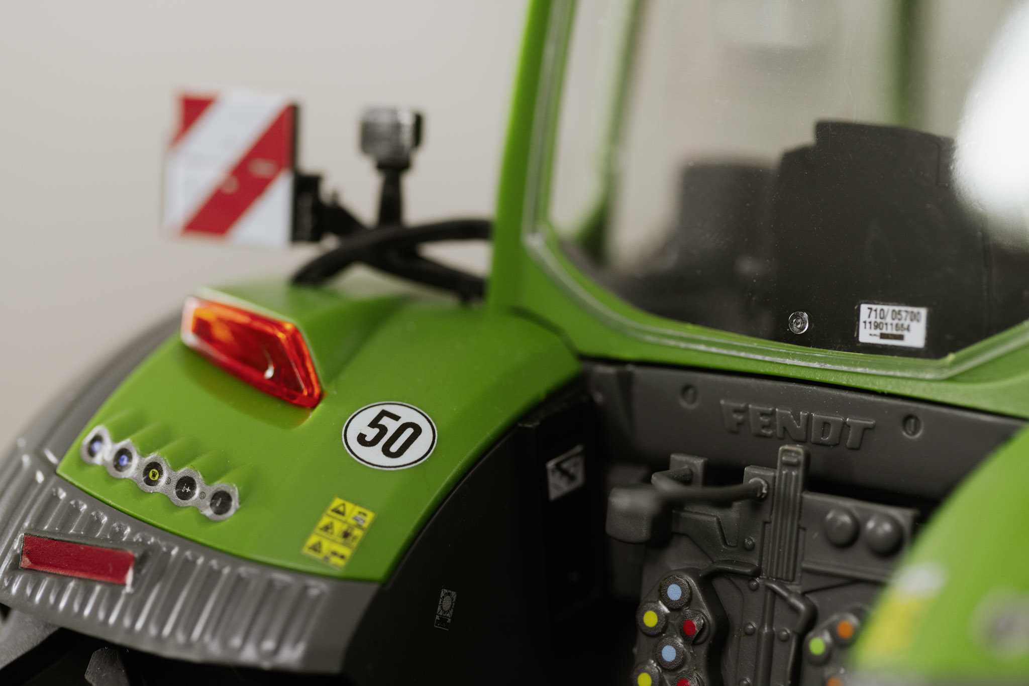 Traktor Fendt 728 Vario easy-click-system (1:20)