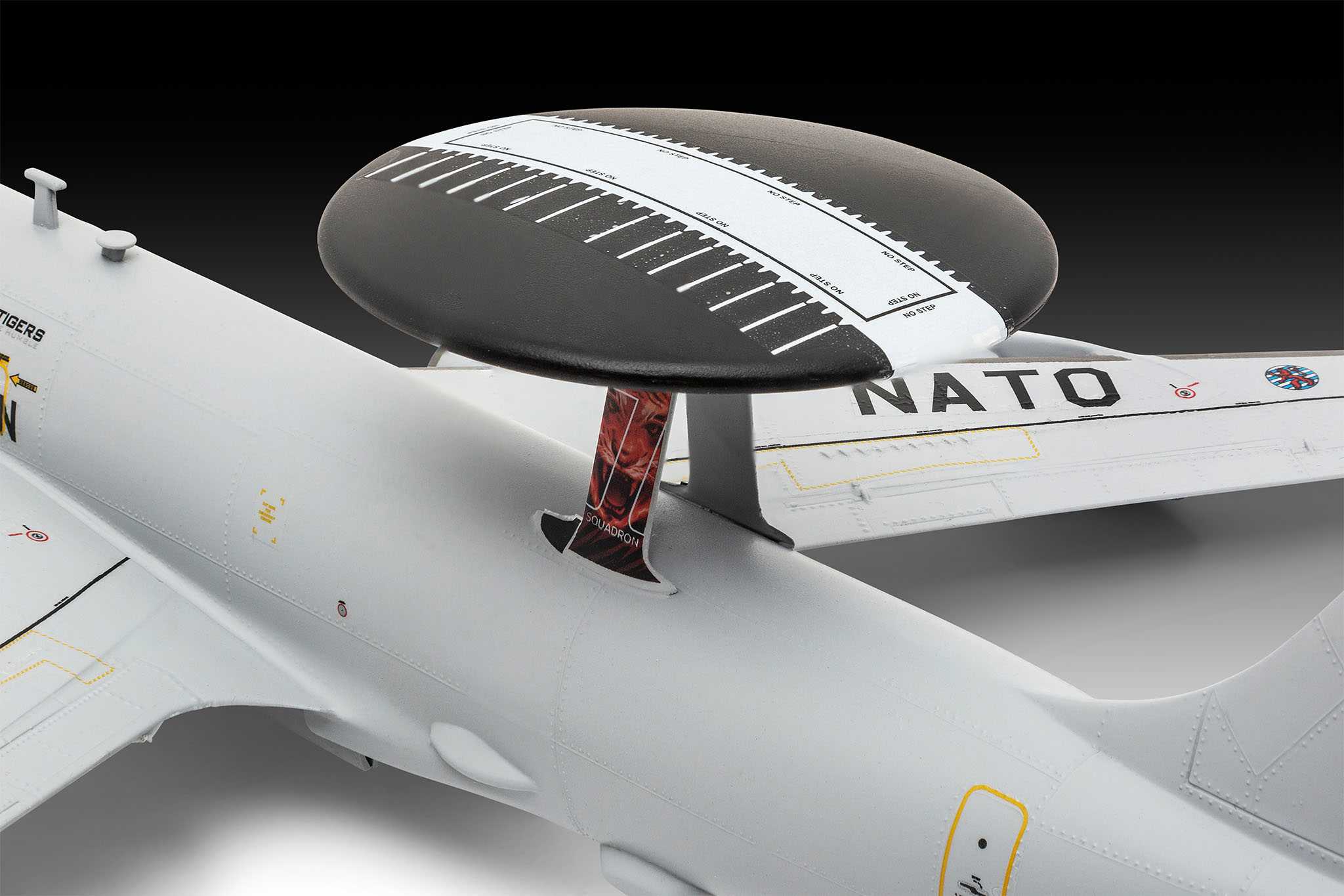 Boeing E-3A (Revell 1:144)