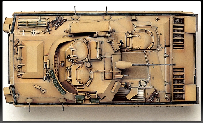 M2 Bradley IFV (Academy 1:35)