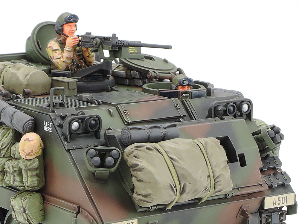 Obrněný transportér M113 A2 (Tamiya 1:35)