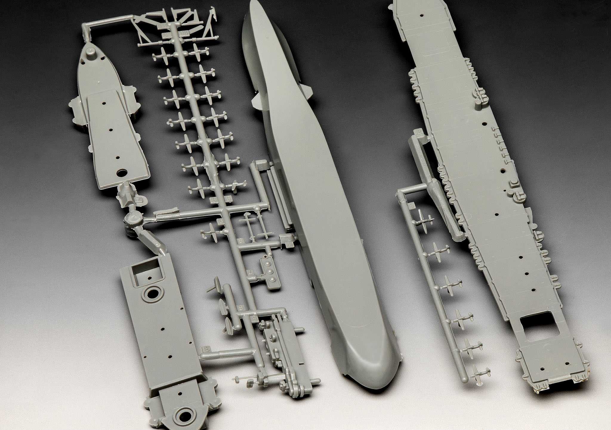 Set lodi USS Enterprise (Revell 1:1200)