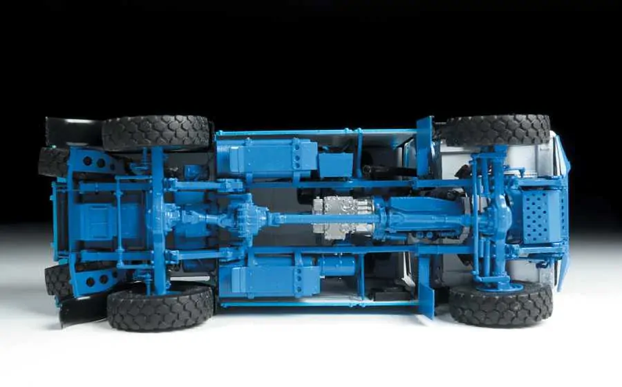 Kamaz rallye truck (Zvezda 1:35)