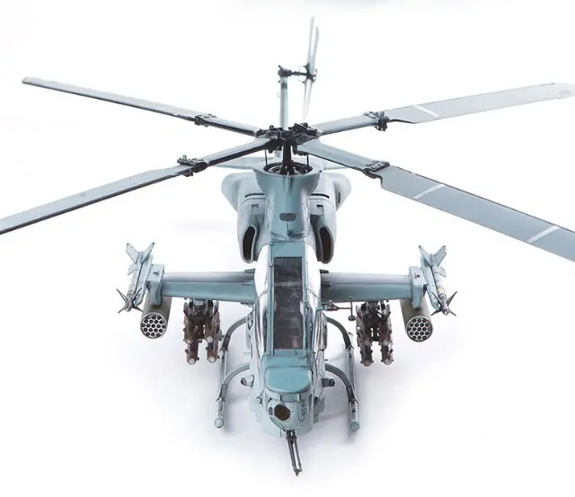 USMC AH-1Z "Shark Mouth" (Academy 1:35)