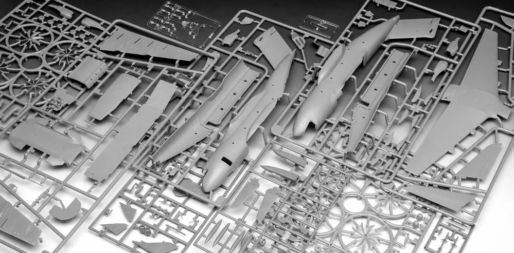 Air Defender Airbus A400M a Tornado (Revell 1:144)