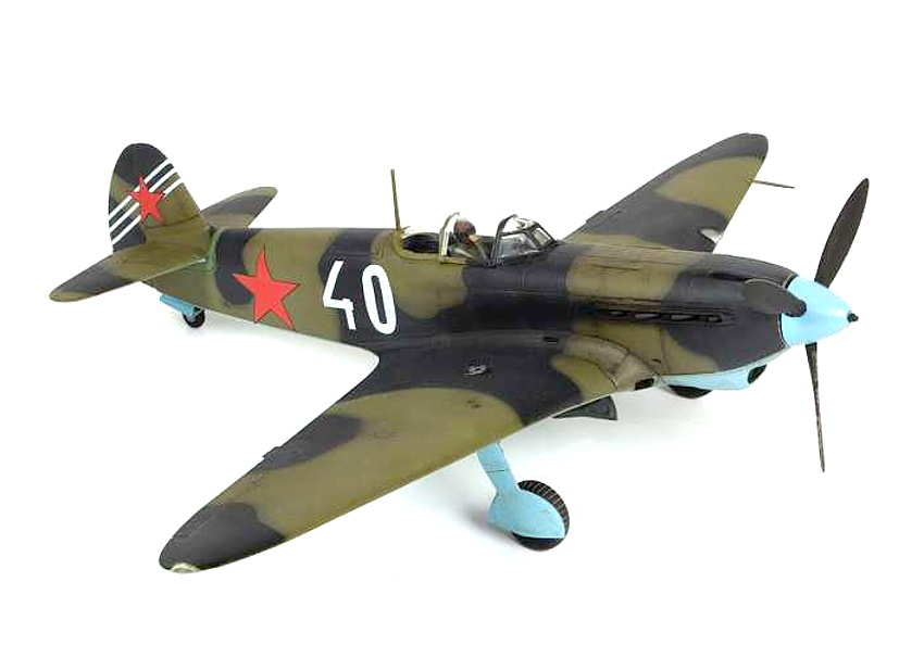 YAK-7 late version (Zvezda 1:48)