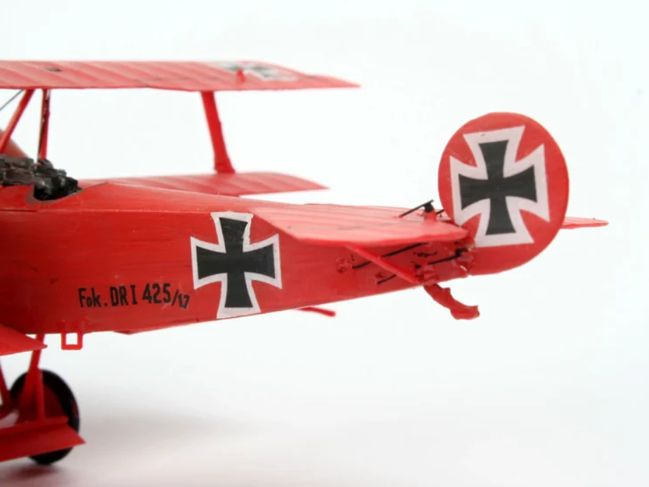 04116 - Fokker Dr. I Triplane (Revell 1:72) 