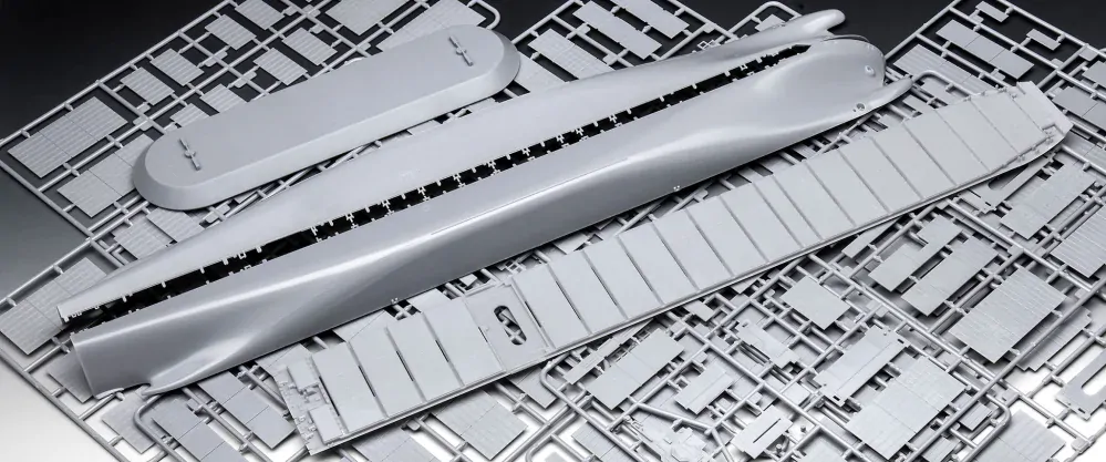 Container Ship Colombo Express (Revell 1:700)