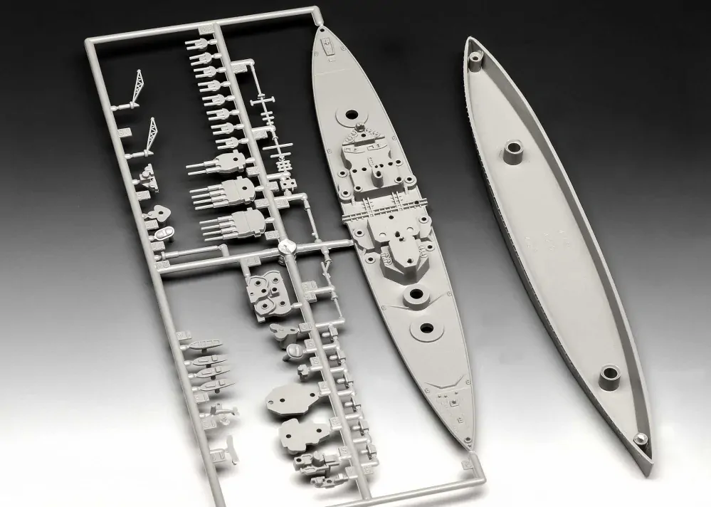 HMS Duke of York (Revell 1:1200)