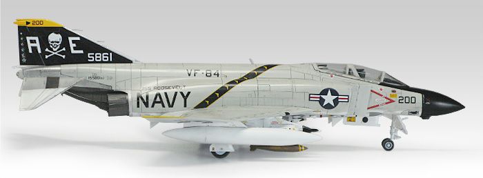 F-4J USN VF-84 Jolly Rogers (Academy 1:72)