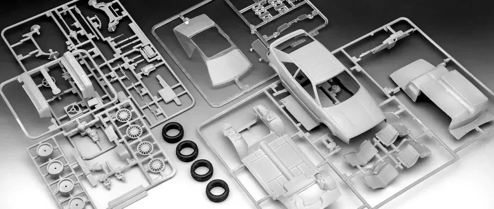 Gift-Set auto - 35 Years "VW Corrado“ (Revell 1:24)