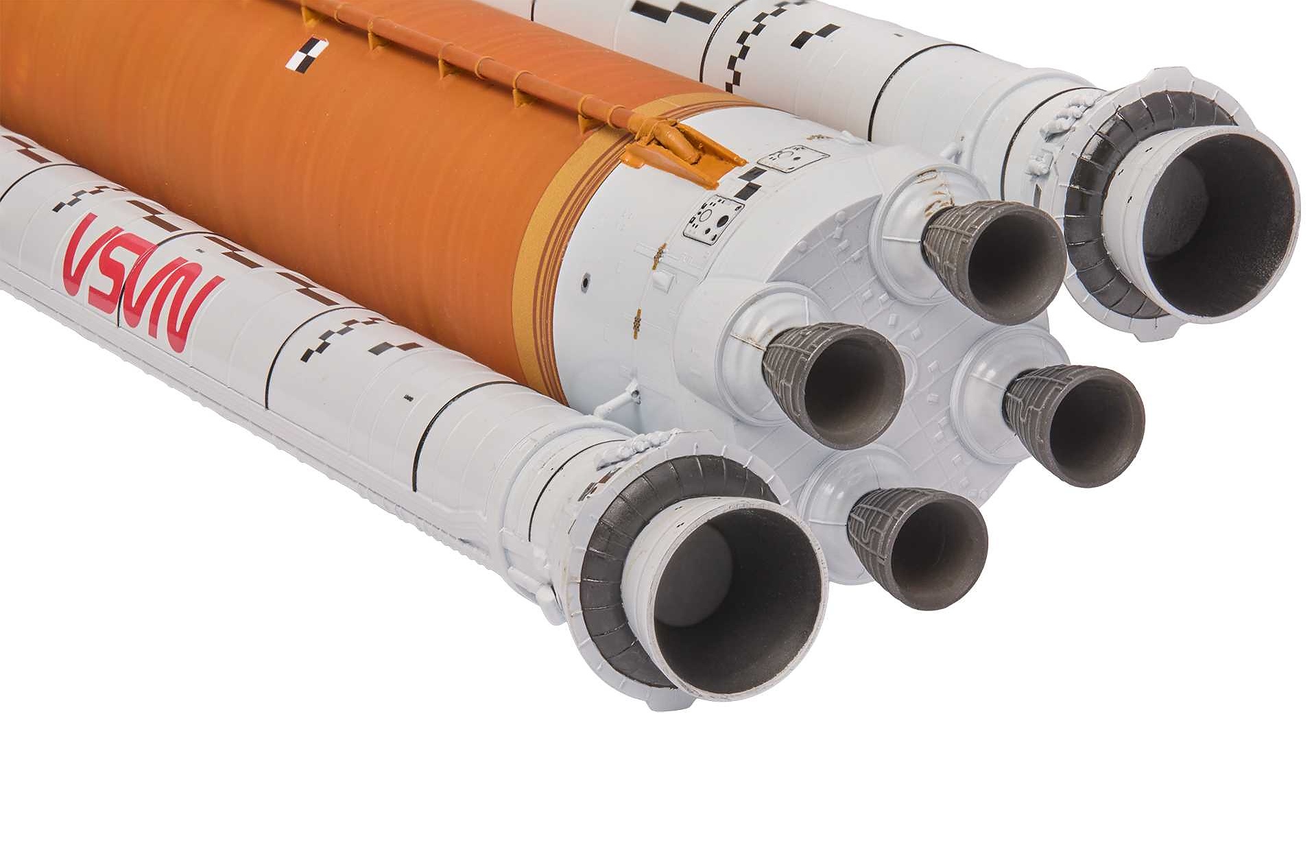 NASA Artemis Space Launch System (SLS) (1:144)