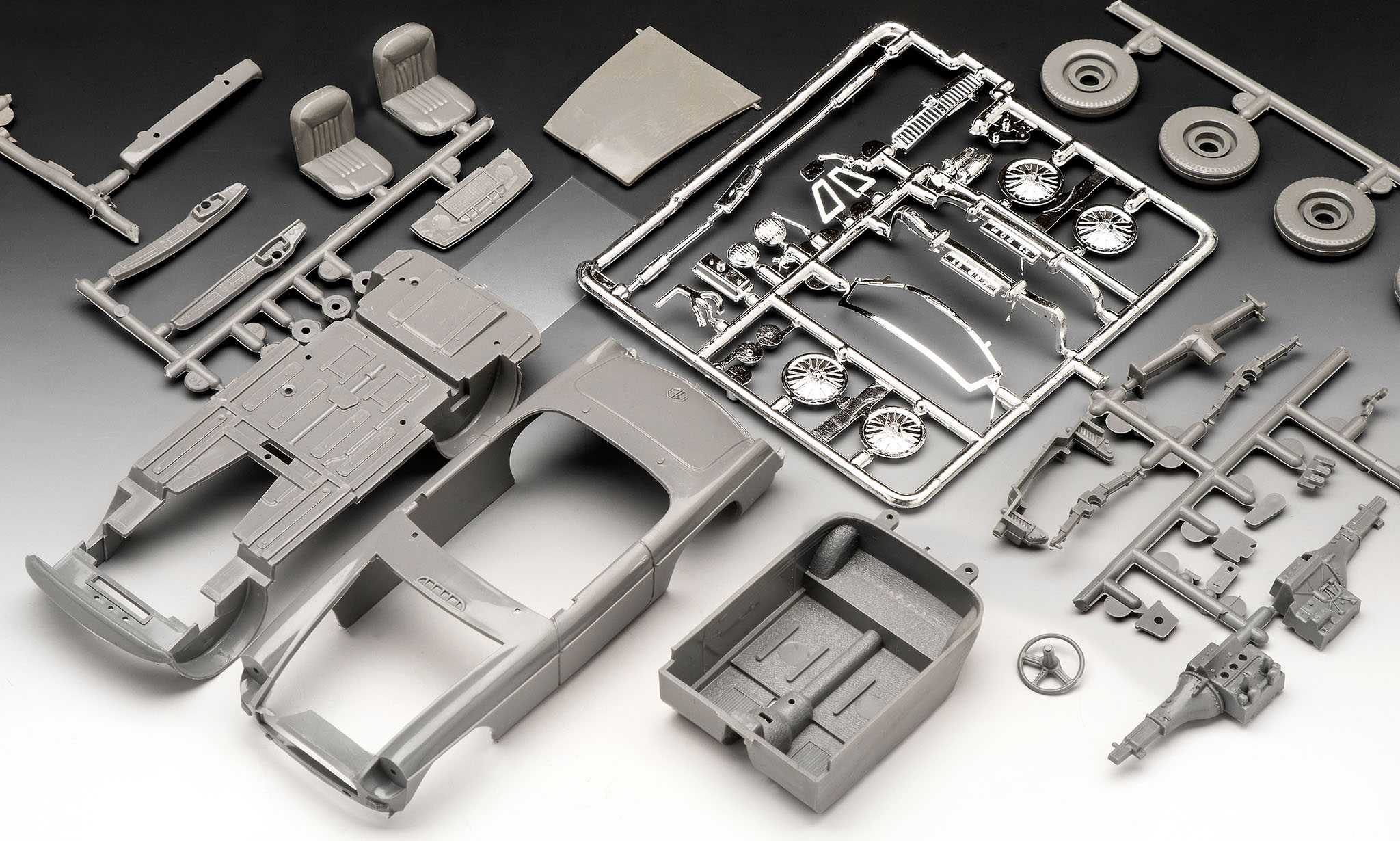 MGB Roadster - 75 Years Plastic Modelling (1:32)