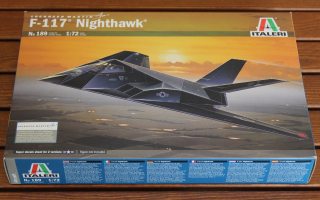 F-117A NIGHTHAWK (Italeri 1:72) 